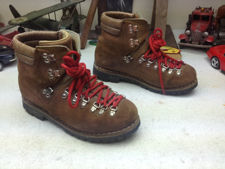 VINTAGE BROWN LEATHER LACE UP DISTRESSED MOUNTAIN HIKING TRAIL BOOTS 8.5M - Image 3 of 4