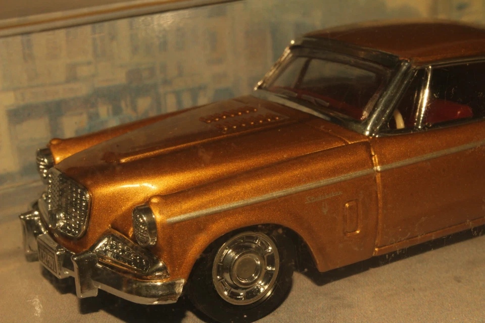 Dinky Matchbox 1:43 Scale DY-26 Studebaker Golden Hawk - Image 2 of 4