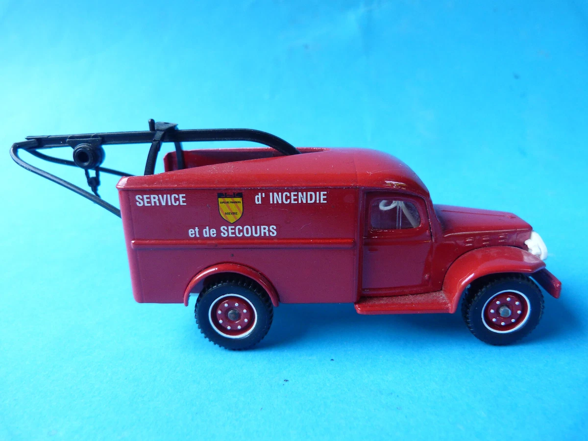 Dépanneuse DODGE Service & signaux au 1:60° - MAJORETTE 351