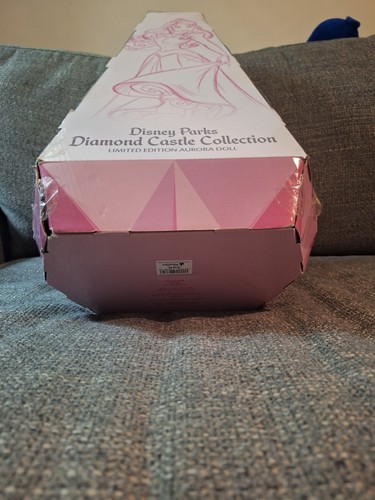 Disney Parks DIAMOND CASTLE COLLECTION Sleeping Beauty AURORA Doll 17" Rare NIB - Picture 7 of 10