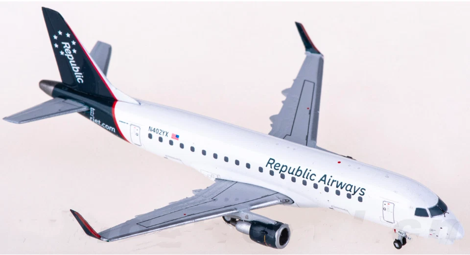 1:400 Geminijets Republic Airline Embraer ERJ-175LR Airplane Diecast Model - Image 2 of 4