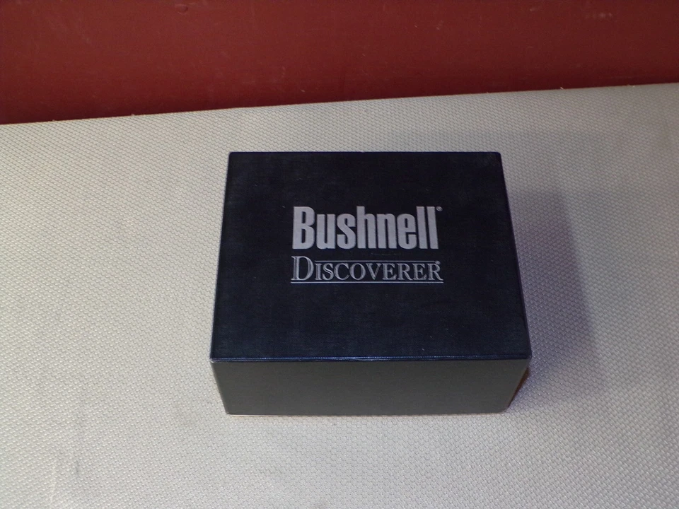 Bushnell Discoverer 10x42 Binoculars #61-4201 WATERPROOF - NEW OLD STOCK !! - Image 2 of 4