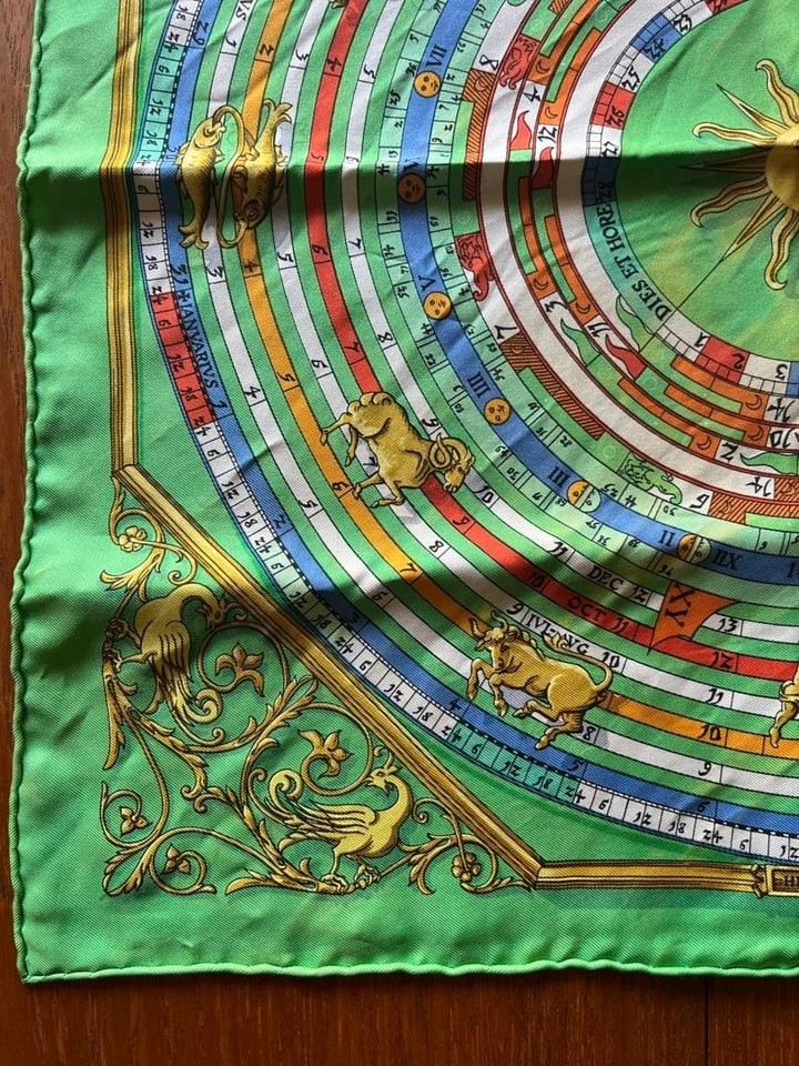 Bufanda de seda verde Hermes Carre 45 Dies et Hore Astrology con etiquetas excelente regalo Foto 4 de 4