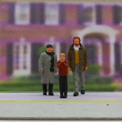 OSBORNS MODELS 3D OSBF211 OO Spur 1:76 Home Alone bemaltes Figurenset