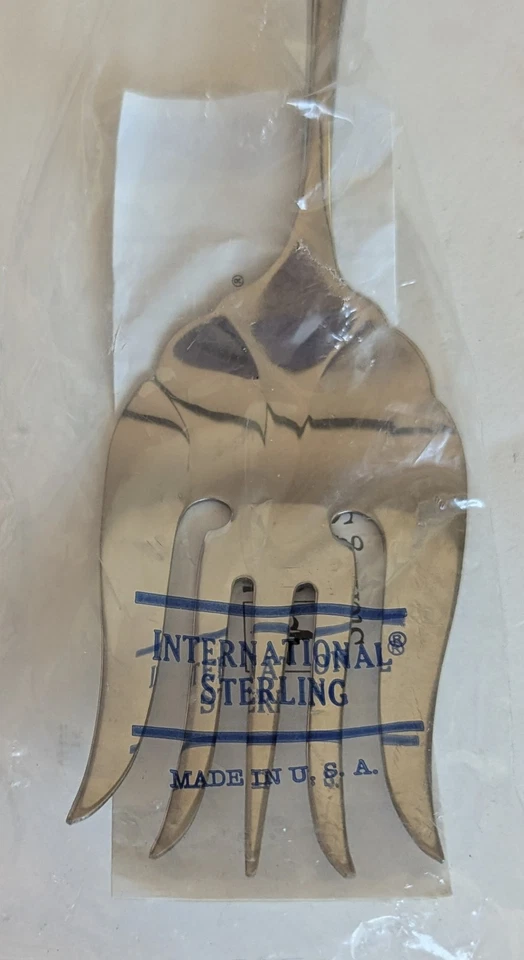 Nuevo tenedor internacional de plata esterlina Juana de Arco para servir carne fría de 11,15" de largo Foto 4 de 4