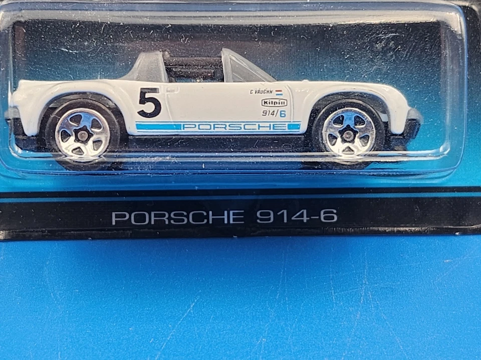 Hot Wheels F054 PORSCHE SERIES 2014 Complete 8 Car Ser - Image 3 of 4