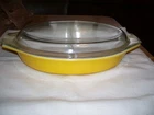 Vintage Yellow Pyrex 1 1/2 Quart Divided Casserole with Lid