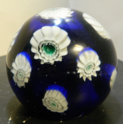 Vintage Hand Blown Murano Millefiori Cobalt Blue Globe Paperweight 2.75''x3''Excel