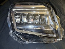 Cadillac Escalade Headlight Cadillac Escalade Headlight