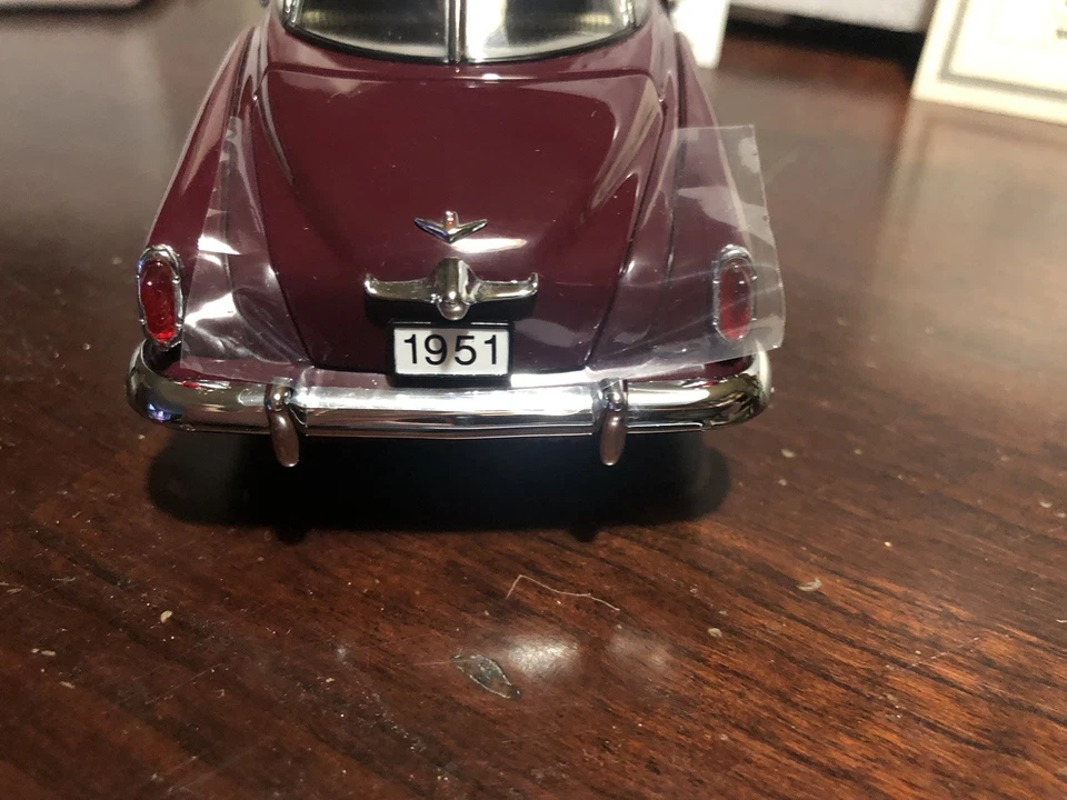 1951 Studebaker Commander Coupe Danbury как новый 1:24 Comanche Red. Прочитайте описание - Изображение 4 из 4