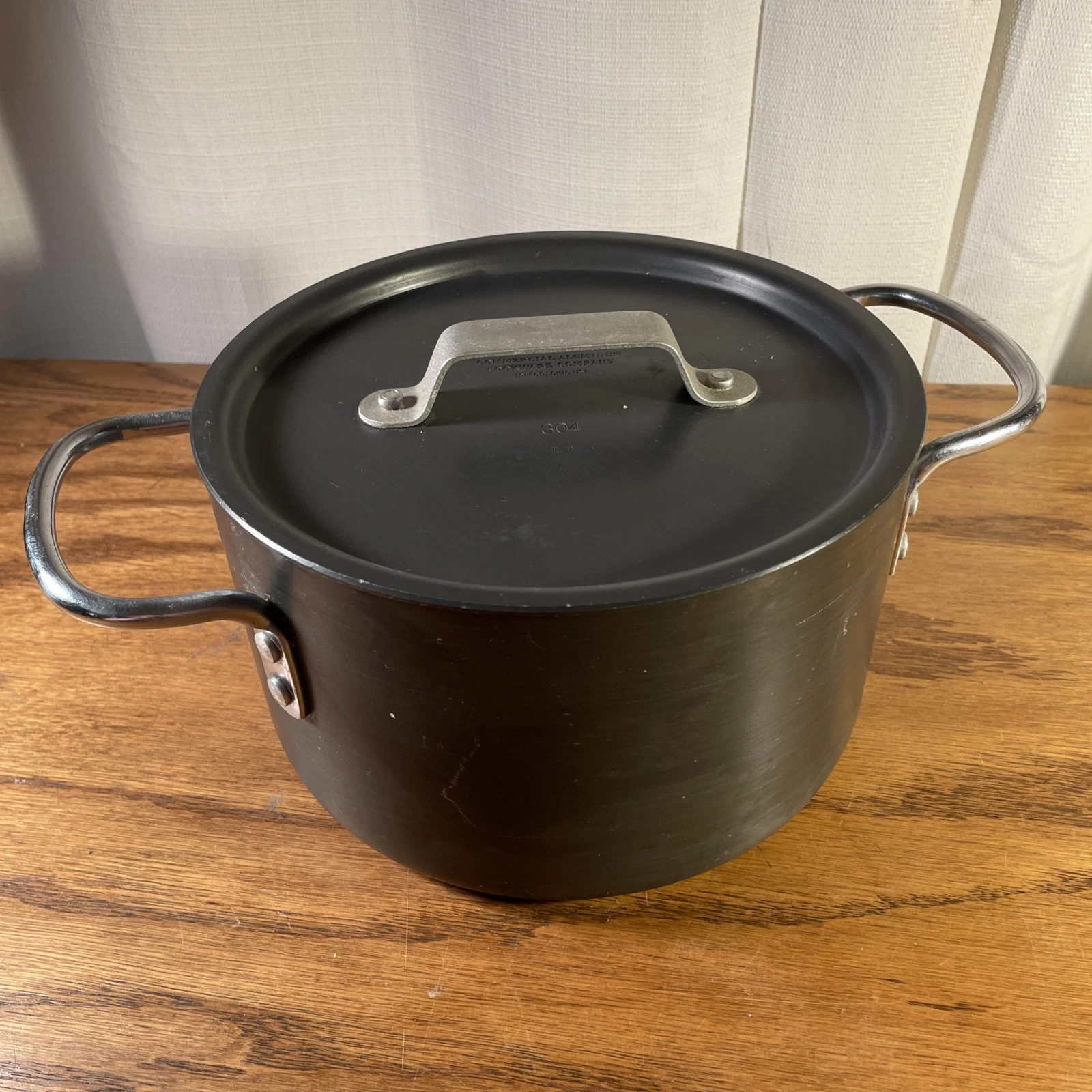 Commercial Aluminum Cookware Company Toledo, Ohio 3 1/2 QT Stockpot & Lid
Opens in a new window or t