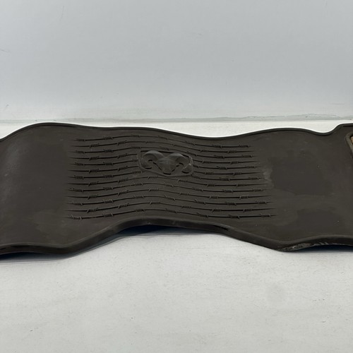 ✅ 2012 Dodge ram 2500 laramie longhorn rear floor mat OEM - Picture 3 of 7