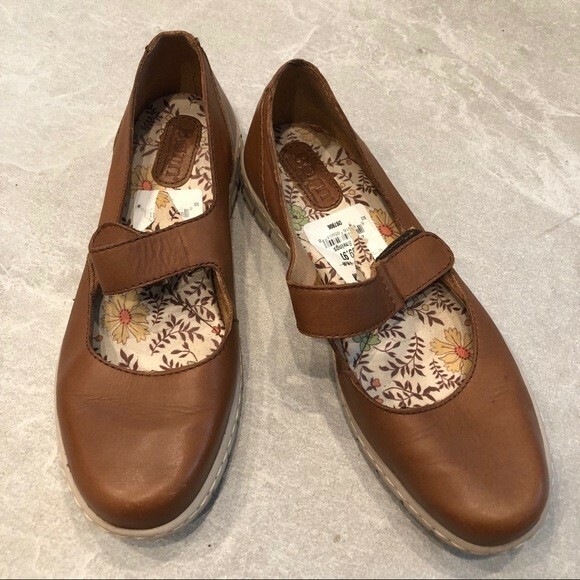 Womens Mary Jane Born Light Brown Leather Shoes Sz 8.5. EUC eBay