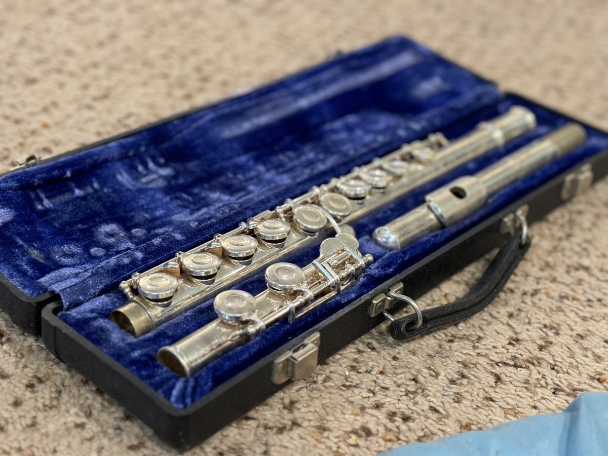 Gemeinhardt 1992 2SP (G67691) Flute and Hard Case With Free