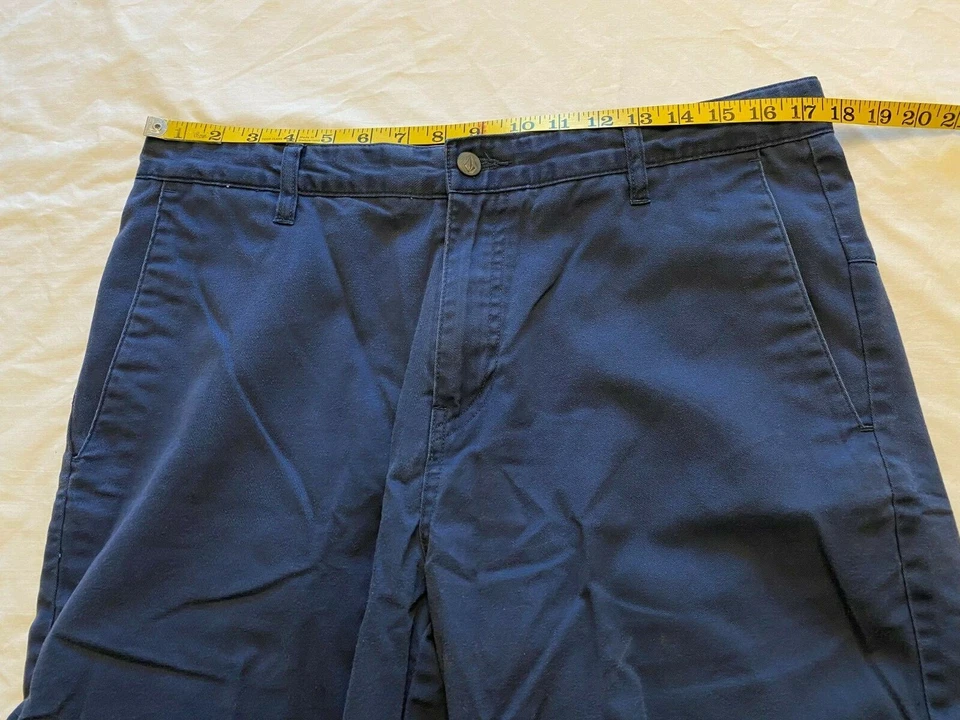 Volcom Shorts 34 W X 10.5 Men’s Flat Front 4 Pocket Twill Medium Blue -C Details - Image 4 of 4