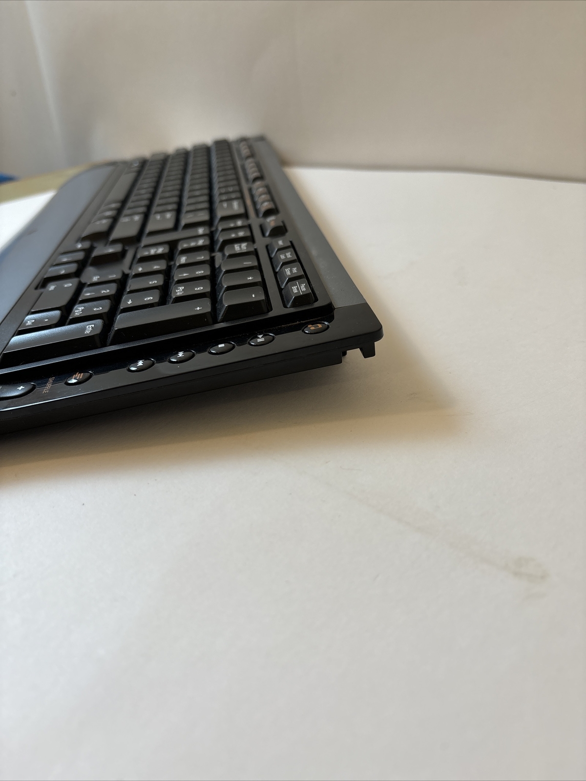Logitech Cordless Keyboard S 510 Y-RAK73 Keyboard Only No Mouse/Reciever (Works)