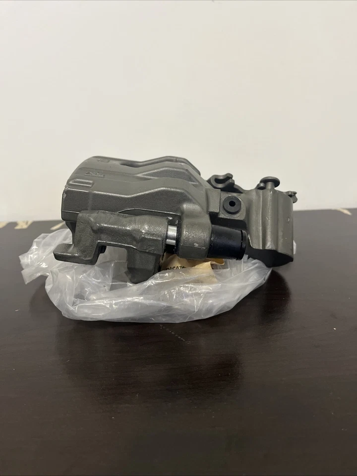 Pinza de freno trasera derecha Pontiac Solstice 2006-2009 Foto 4 de 4