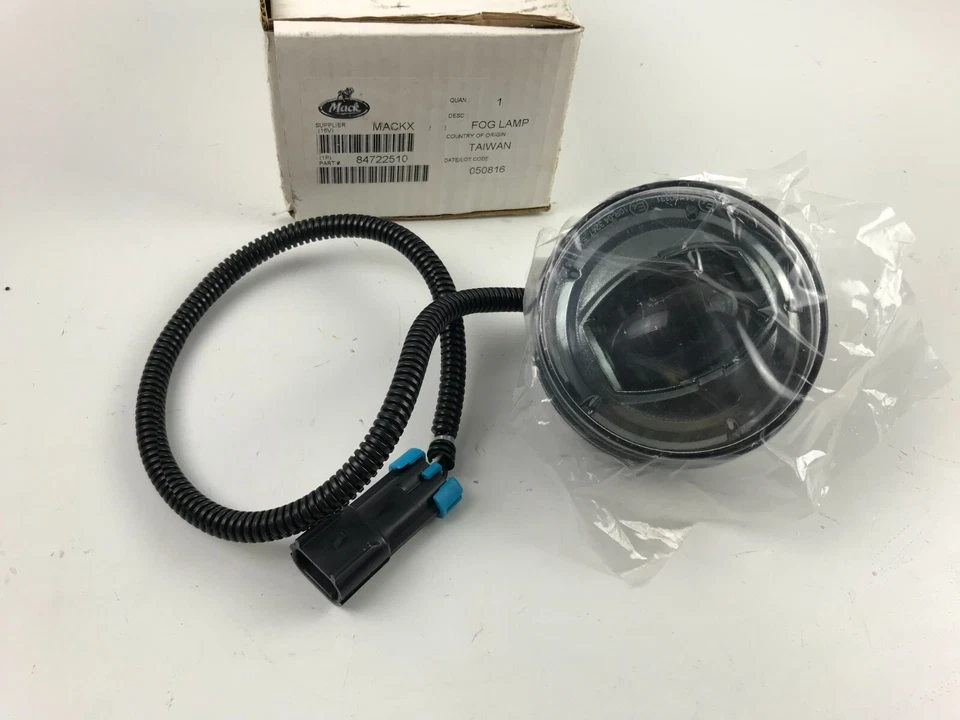 Conjunto de lámpara de conducción antiniebla LED original OEM Mack 84722510 para Mack CXU 2008-2018 Foto 2 de 4