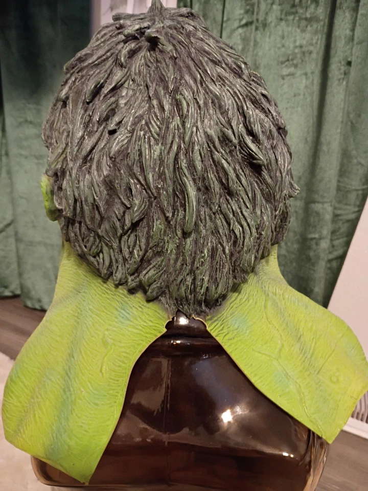 Genuine MARVEL Characters The Hulk Deluxe Full Over The Head Halloween Costume - Image 4 of 4