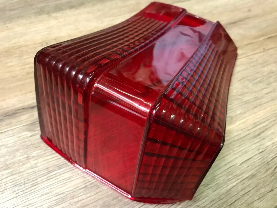 Pontiac Beaumont Sport Deluxe 1968 68 personalizado usado GM RH luz trasera lente raro Foto 2 de 3