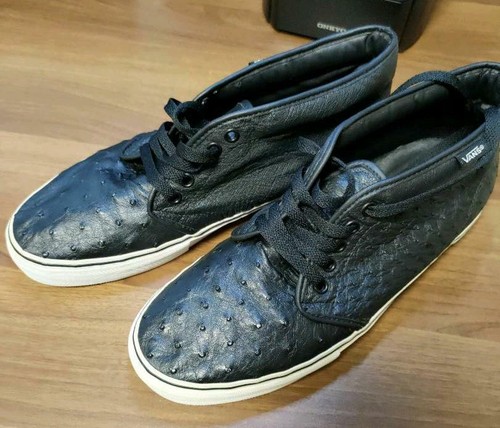vans ostrich chukka