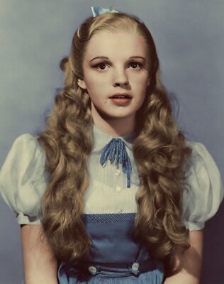 Young JUDY GARLAND Classic Movie Wizard of Oz Picture Photo 8x10
