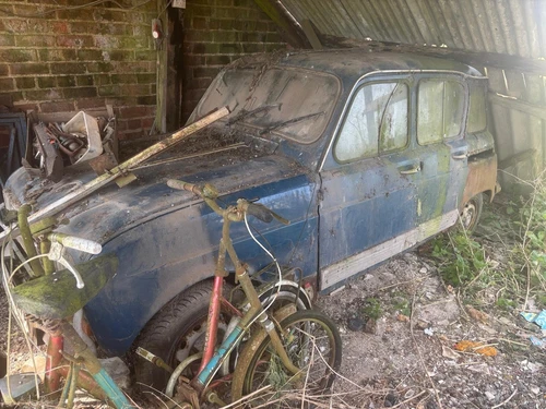 Renault 4 Barn Finds - Picture 7 of 8