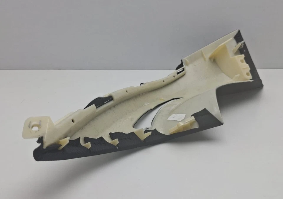 09-15 BMW 750LI ЗАДНЯЯ ПРАВАЯ СТОРОНА C СТОЙКА РЕМЕНЬ БЕЗОПАСНОСТИ ОТДЕЛКА КРЫШКА OEM 5149126752 - Изображение 4 из 4