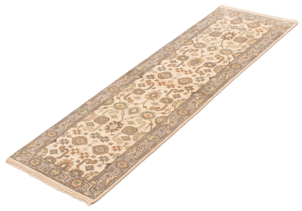 2'5" x 7'8" Vintage Hand-knotted Runner Rug Traditional Oriental Wool Carpet - Image 4 of 4