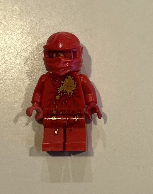 LEGO Minifigure Ninjago Kai NRG Red Ninja 9591 - Plain Helmet - Image 4 of 4