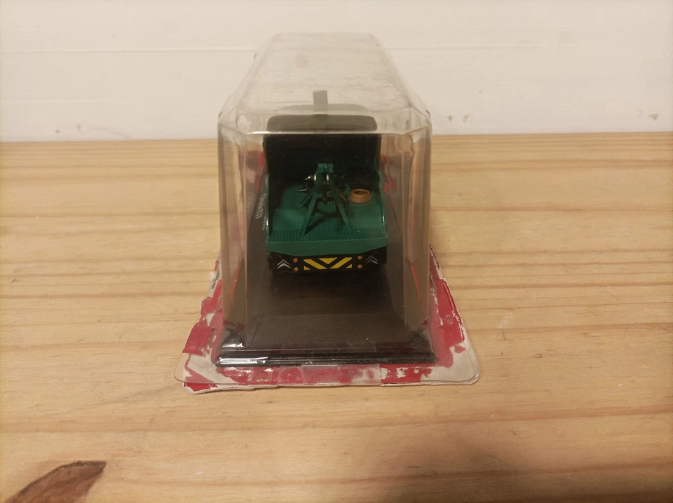 1/43 DEPANNEUSE CITROEN U23 / GARAGE MODERNE / IXO - Photo 3/4