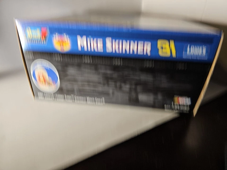 COLECCIÓN REVELL: COCHE MIKE SKINNER #31 LOWES/LOONEY TUNES Foto 2 de 4