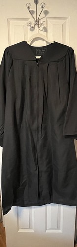 Oak Hall Graduation Gown Black