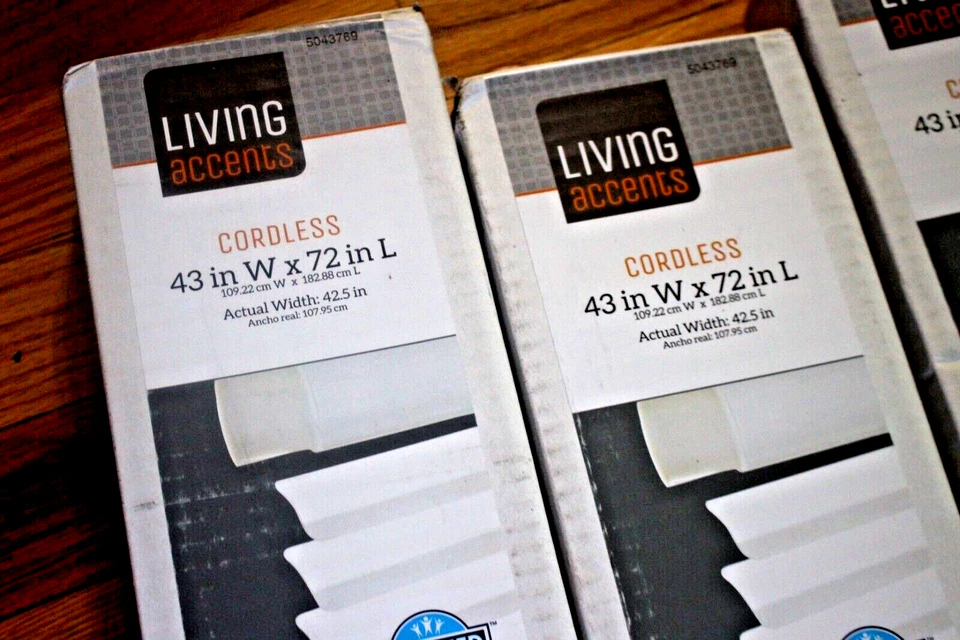 PACK DE 3 PERSIANAS DE VINILO INALÁMBRICAS LIVING ACCENTS 1 IN BLANCAS 43W"X72"L Foto 2 de 4