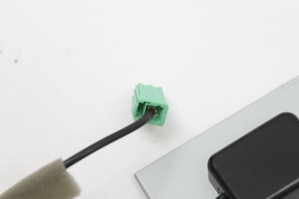 Antena GPS Subaru XV Crosstrek 2013 OEM 13 14 Foto 3 de 4