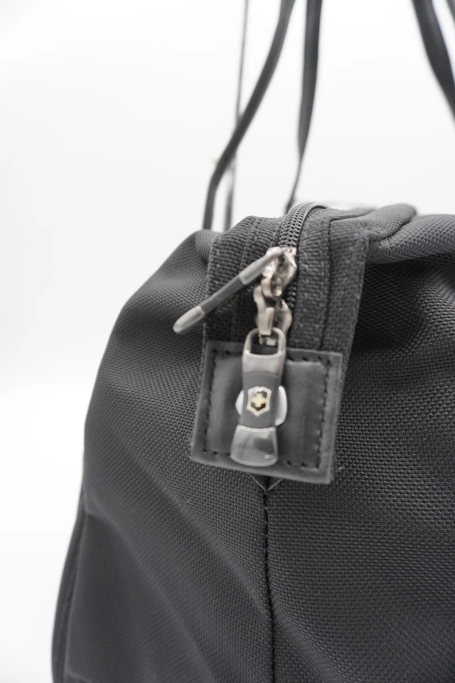 NWT Ballistic Nylon Victorinox Tourbach 22" Large Carpet Duffel Bag Tote - Image 4 of 4