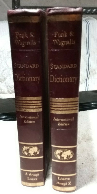 Funk and Wagnalls Standard Dictionary  International Edition 1968 - Vol Set of 2