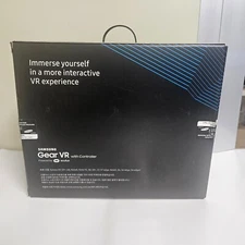 Samsung Gear VR Headset with Controller Powered by Oculus SM-R3250 Fedex Ship