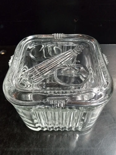 Vintage Federal Small Clear Glass Ribbed Refrigerator Dish Lid Vegetable