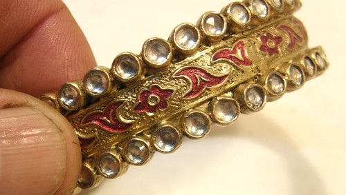 AMRITA SINGH BANGLE BRACELET CRYSTAL JEWELED ENAMELED BRASS BOLLYWOOD INDIA BOHO - Picture 5 of 12