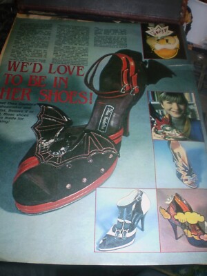Mode 1981 Zeitschrift Seite Pop Art Schuhe THEA CADABRA 14 x 10' Zoll