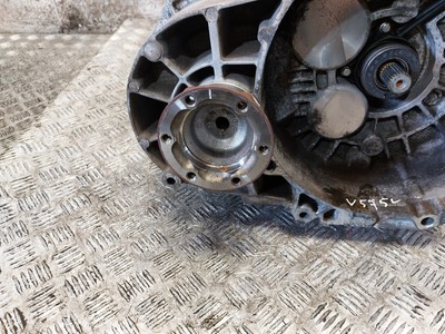 Volkswagen PASSAT B7 2011 Manual 6 Speed Gearbox 02Q301103 Diesel  