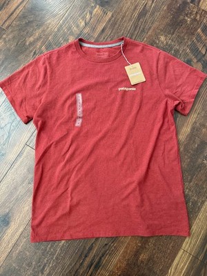 NEW Patagonia Men's Fitz Roy Icon Responsibili-Tee T-Shirt Mangrove Red SZ Med