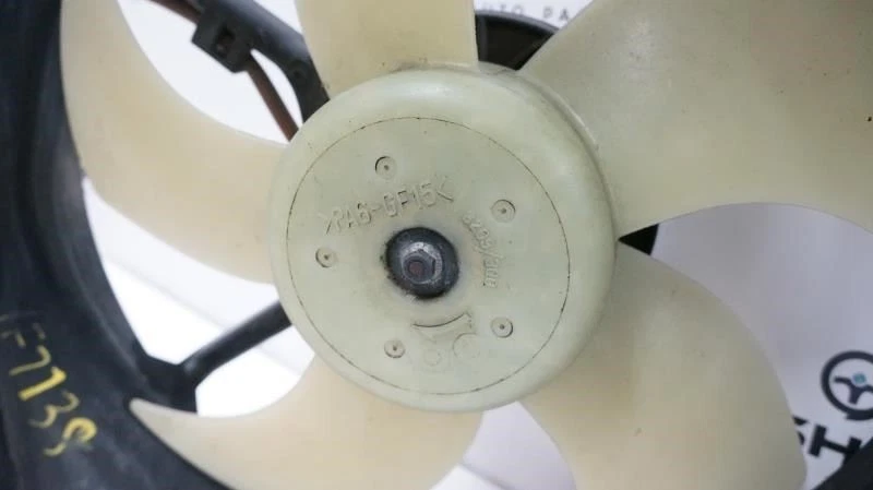 Conjunto de motor ventilador de refrigeración condensador derecho Subaru Outback Limited 2007-2014 2,5 L Foto 3 de 4