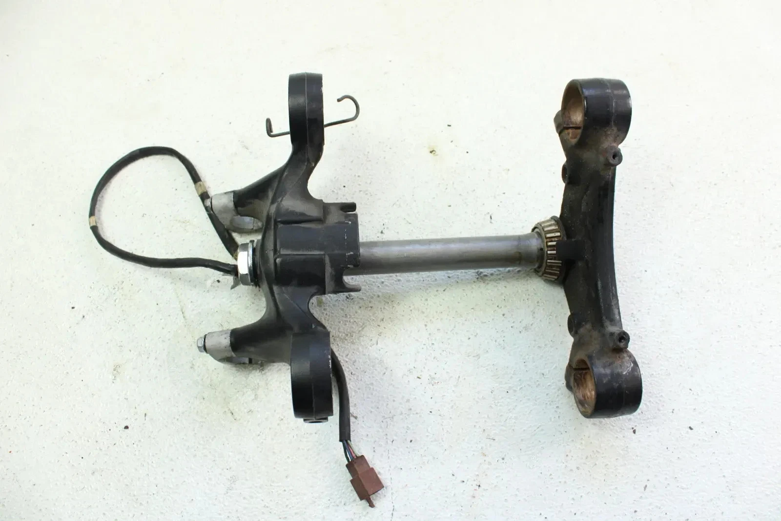 1999 Honda Goldwing 1500 OEM Triple Clamps B4408 53200-MN5-000