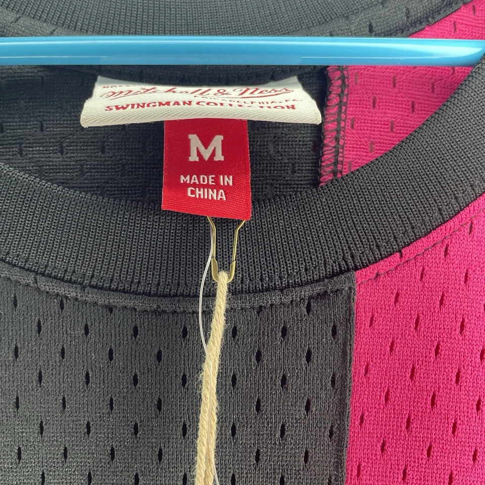 Camiseta negra Jason Williams Mitchell & Ness NBA Swingman Miami Heat 2005-06 M Foto 3 de 4