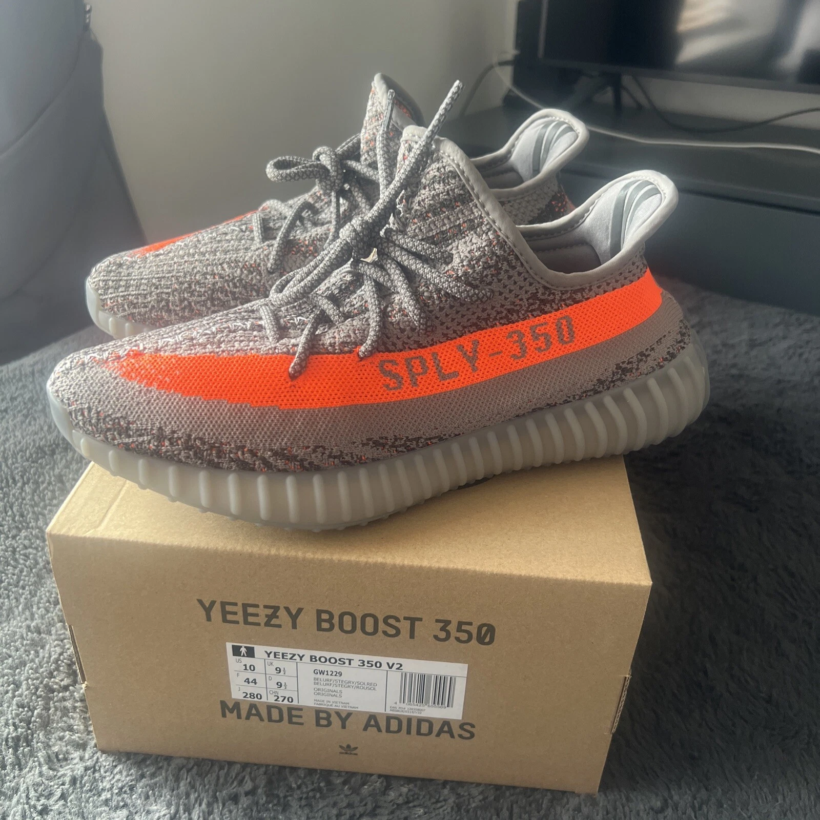 Yeezy Boost 350 V2 Beluga Reflective GW1229 UK 9 5 Nuovissimo 100% autentico