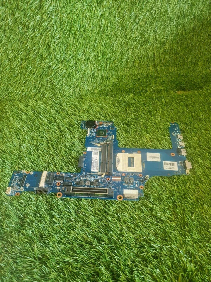 New Genuine HP 744007-001 HP ProBook 640 G1 Socket rPGA-947 Intel Motherboard - Image 2 of 4