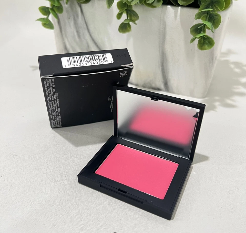 Blush NARS RECARREGÁVEL - DOMINANTE - 0,17 oz/4,8 g - Imagem 4 de 4
