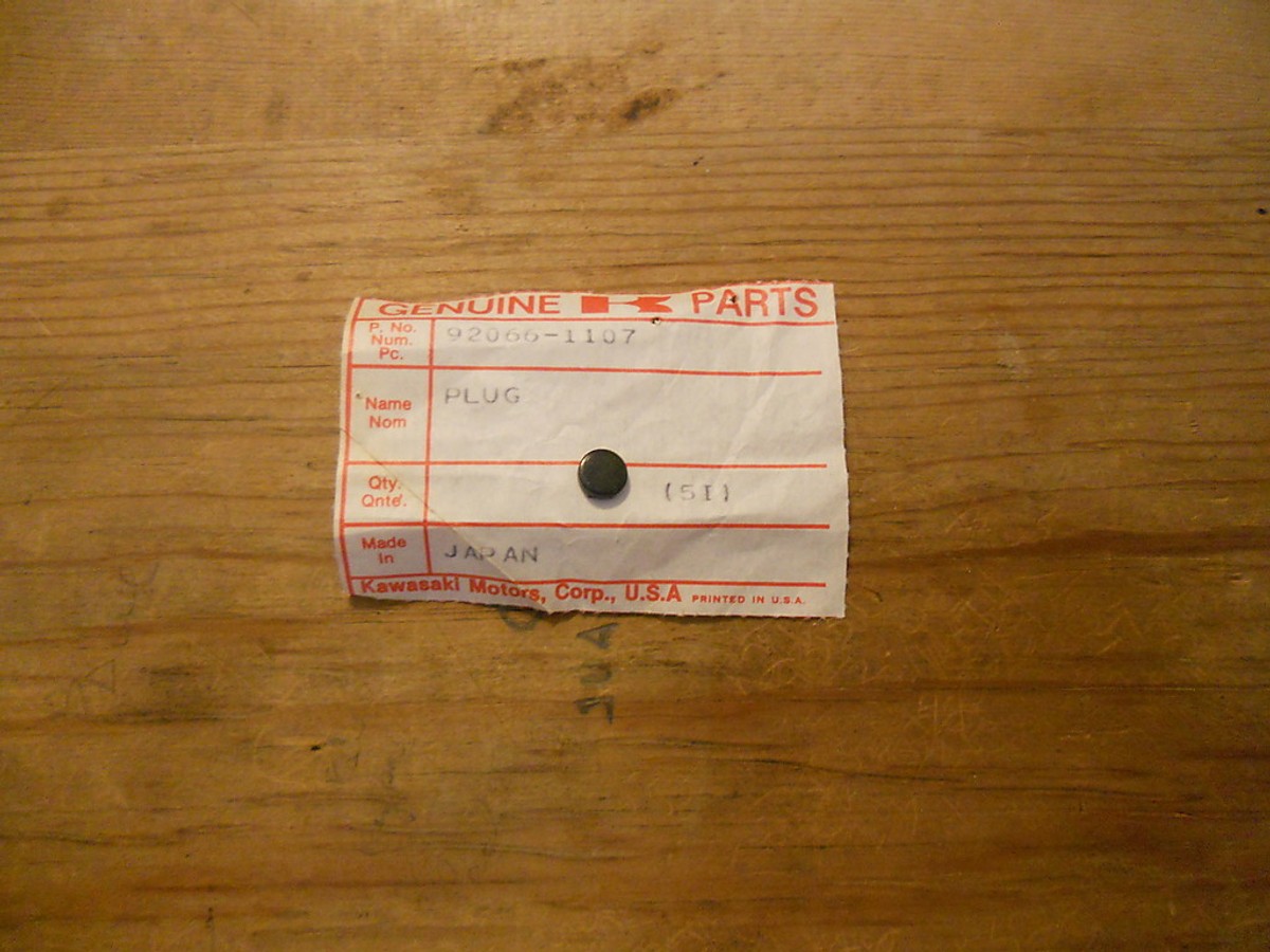 NOS Kawasaki Plug Throttle Sensor ZX750 ZX1100 KZ1100 92066-1107